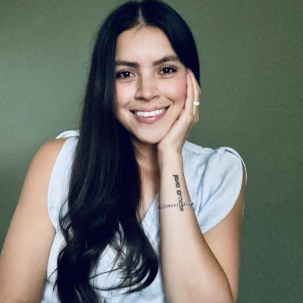 Meet your Posher, Raquel